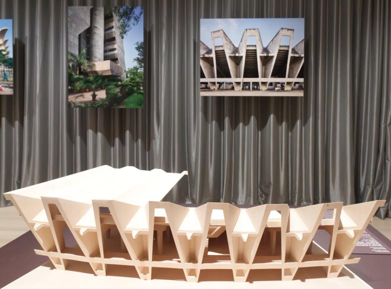 Models of Independence -