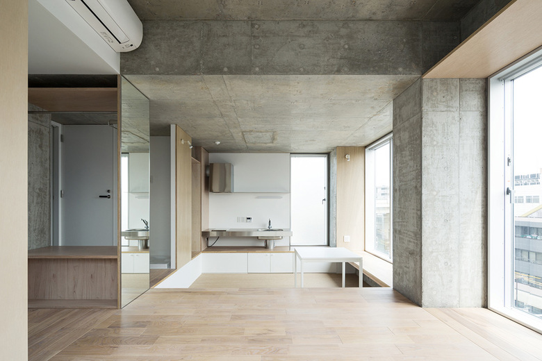 Tatsumi Apartment House - Hiroyuki Ito Architects