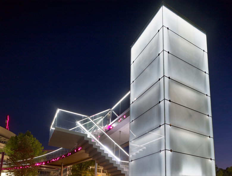 Telekom Brucke Licht Kunst Licht
