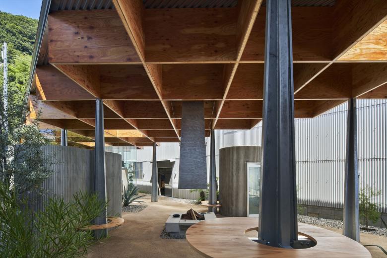 santo Keisuke Maeda / UID