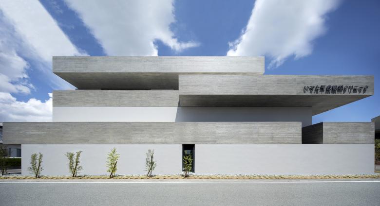 Ideta Heisei Eye Clinic Matsuyama Architect and Associates Ideta Heisei Eye Clinic Matsuyama Architect and Associates