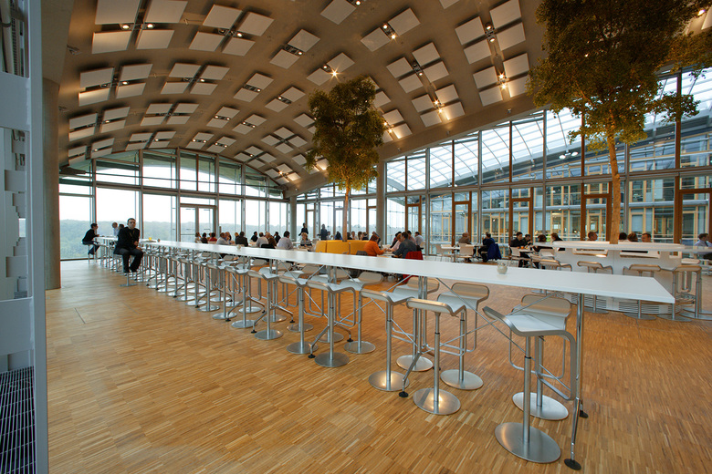 Lufthansa Aviation Center Day & Light Lichtplanung