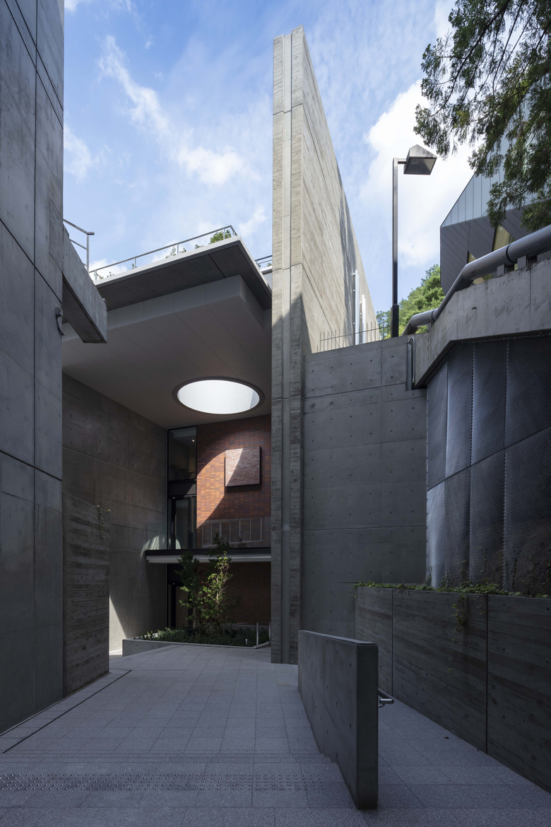 京都造形芸術大学 望天館 岸和郎 + ケイ・アソシエイツ