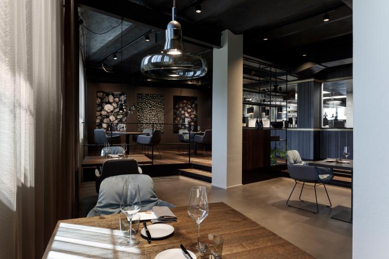 Skin's - the restaurant image 3 - Full view