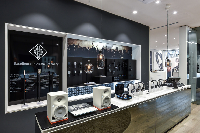 Sennheiser Store Berlin hartmannvonsiebenthal the brand experience