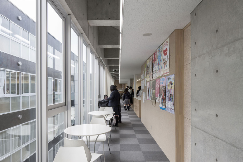 洛陽総合高等学校 工藤和美 + 堀場弘 / シーラカンス K&H